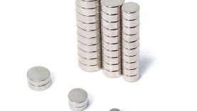 定制百色強(qiáng)力磁鐵價(jià)格怎么樣？「聚盛磁鐵」